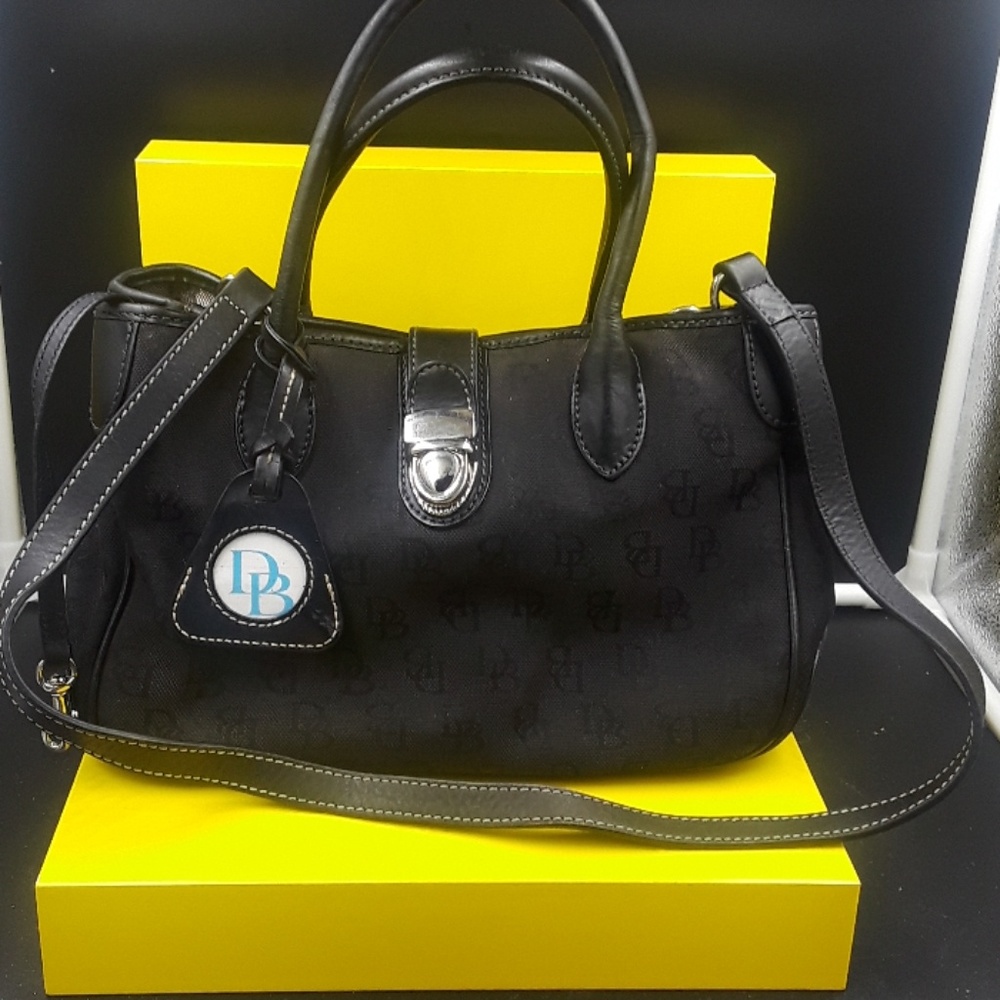 Dooney and bourke black small purse